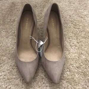 NWT Old Navy Suede Pumps size 10